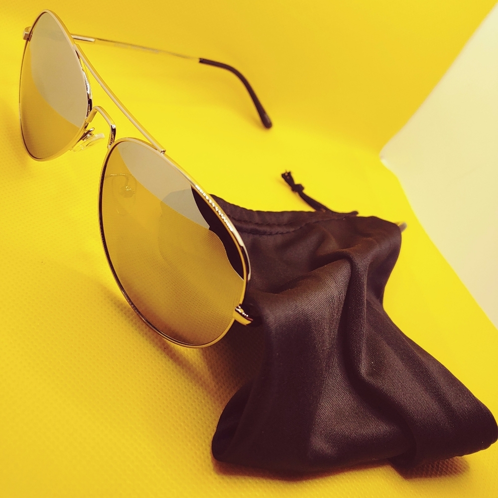 Silver Mirrored Aviator Sunglasses
